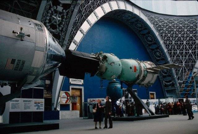بازگشایی سالن فضانوردی پارک "ودنخا" در مسکو (+تصاویر)