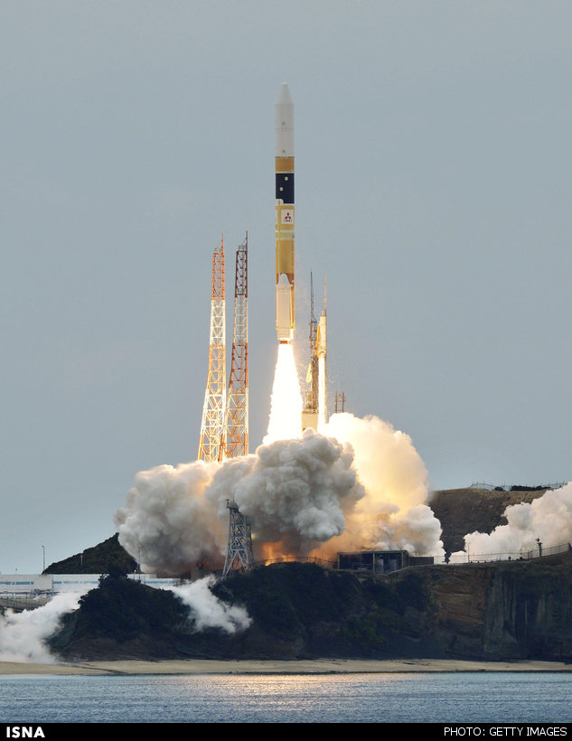 نخستین موشک ژاپنی روز گذشته (دوشنبه) به همراه یک محموله تجاری به فضا پرتاب شد.
