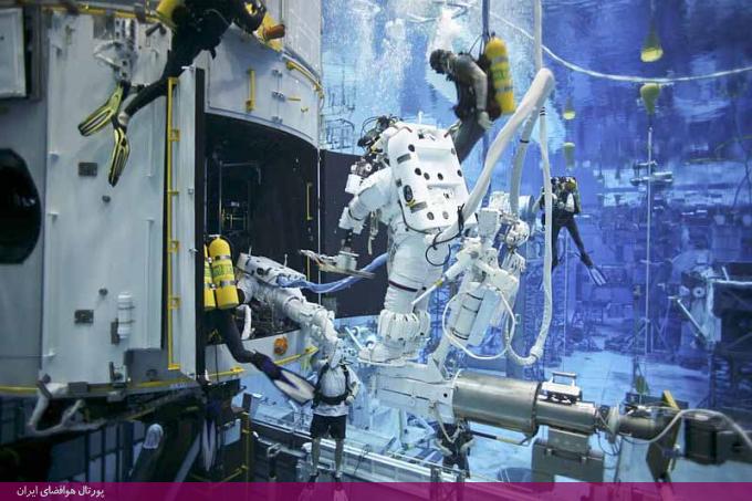 آموزش فضانوردان در یکی از مراکز فضایی ناسا